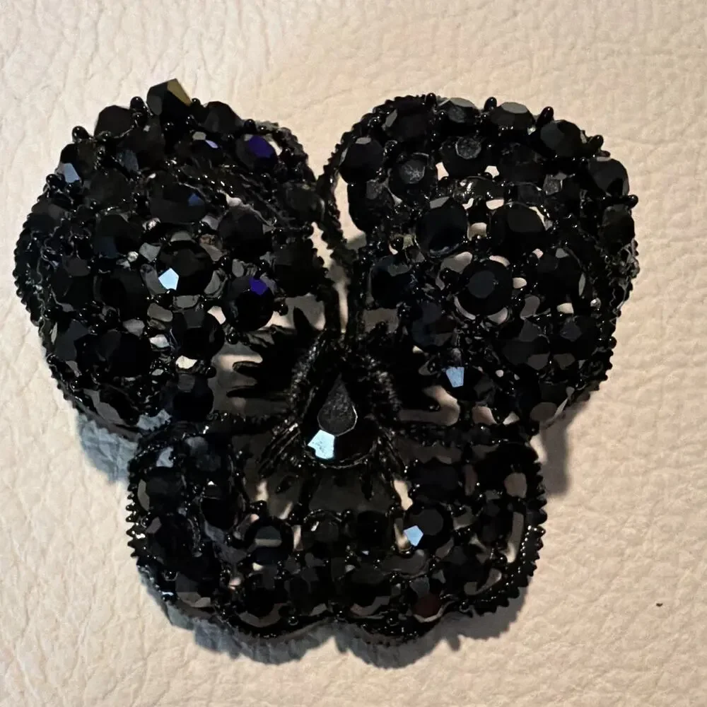 Albert Weiss weiss black